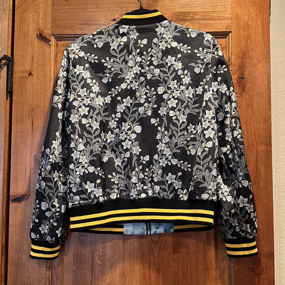 Reversible Bomber Jacket! - image 2